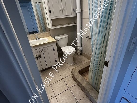 5th image of 1009 W University Dr #1009