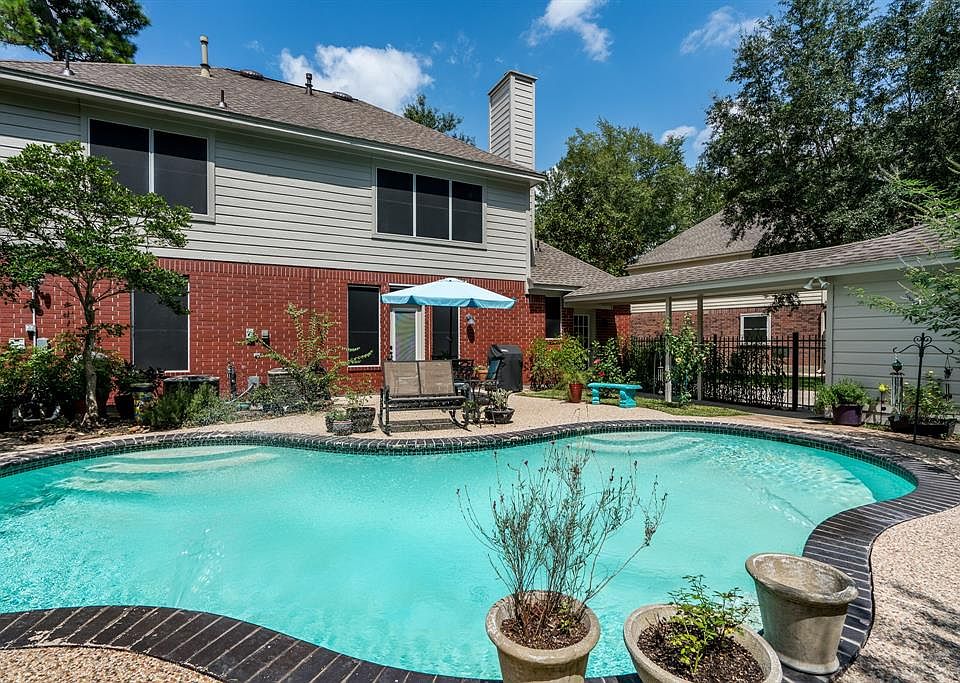 1st image of 91 E Sterling Pond Cir