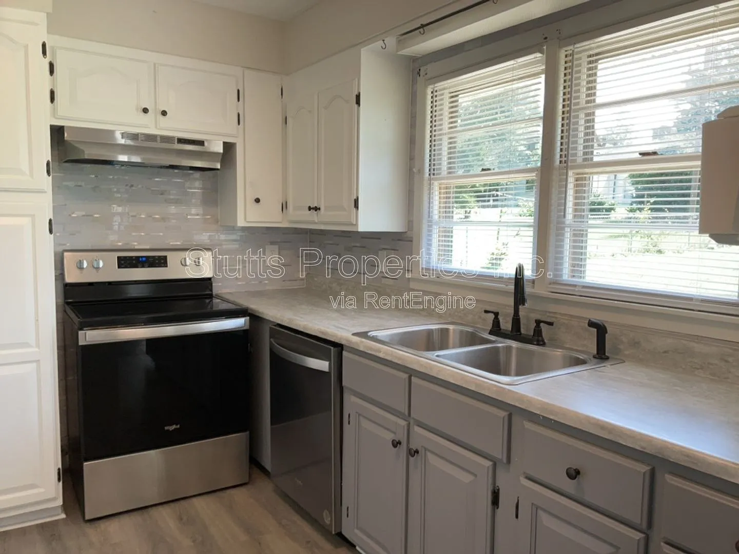 3 bed, 2.0 bath, 1257 sqft, $1,195 — Photo 2