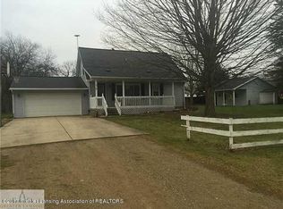 310 N Ewen St, Maple Rapids, MI 48853