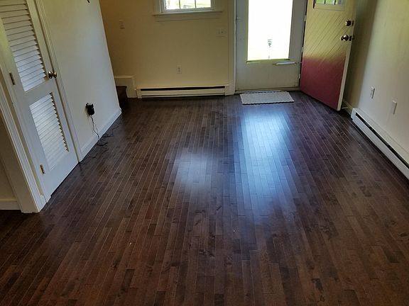 Wood Floors/Living Room