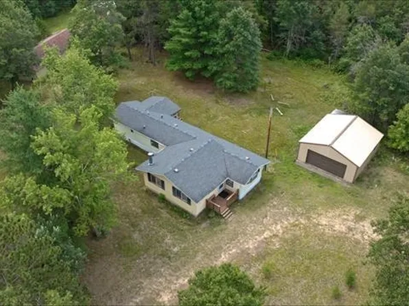 W4789 27th St, Necedah, WI 54646