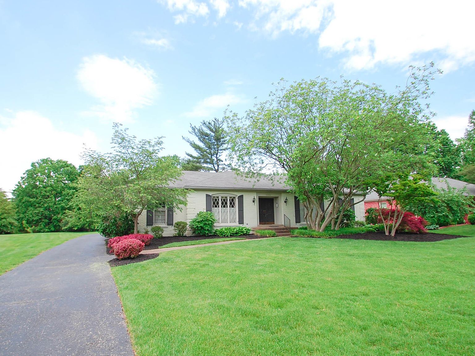 11105 Kilrenny Ct, Douglass Hills, KY 40243 Zillow
