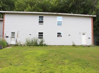 216 Bolling Dr, Bangor, ME 04401