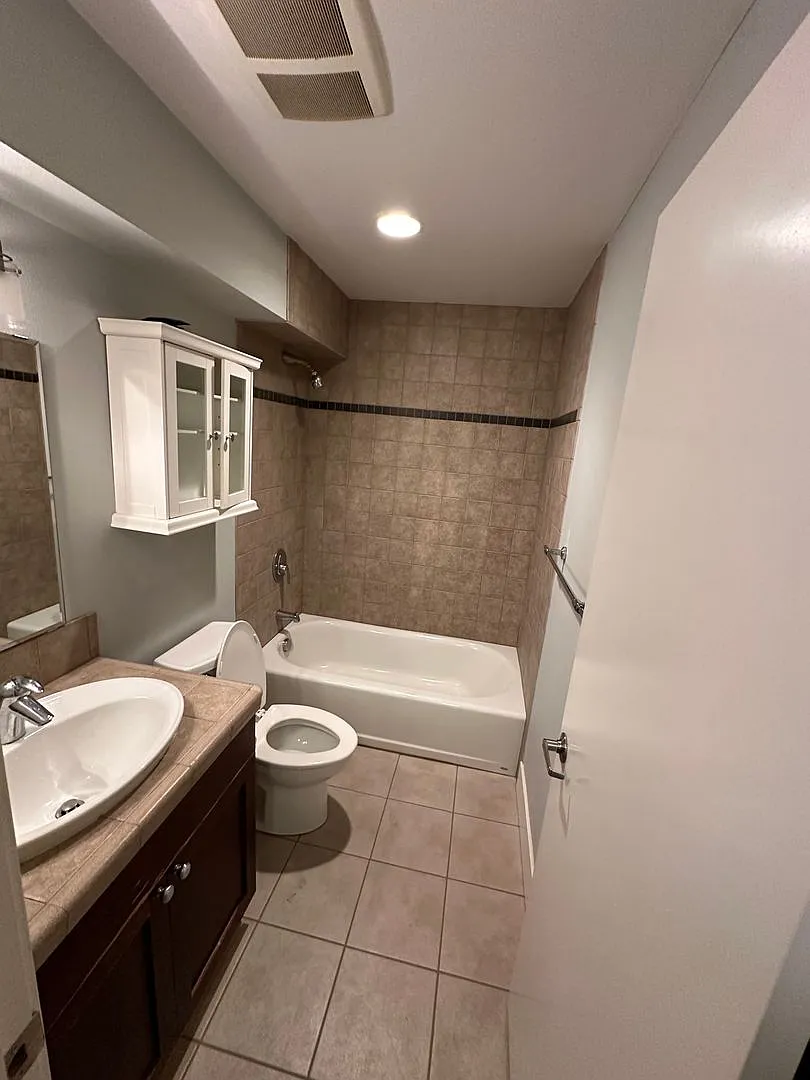 Live in the Heart of Fremont! — Photo 2