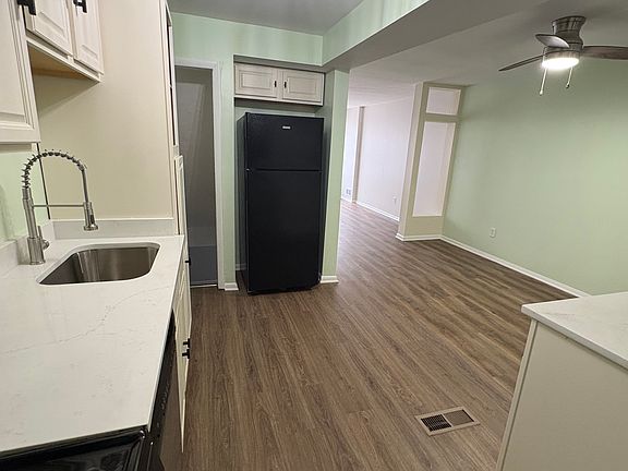 5th image of 917 Elton Ave