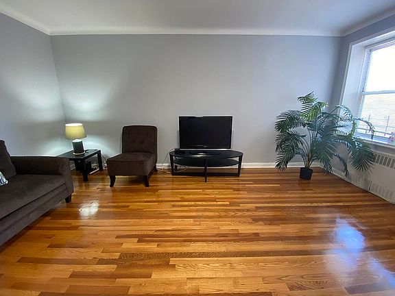 5th image of 6360 102nd St APT D1