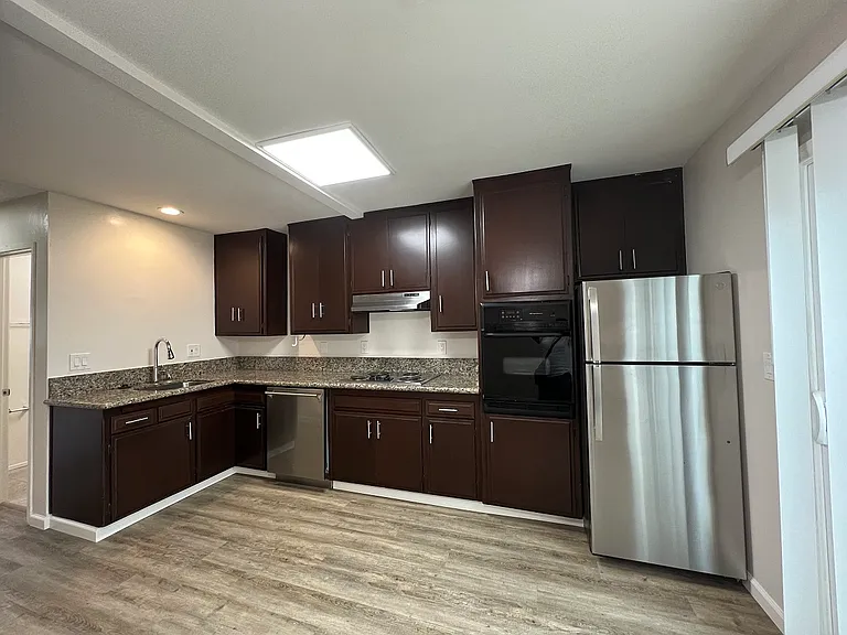 4811 Coronado Ave — Photo 3