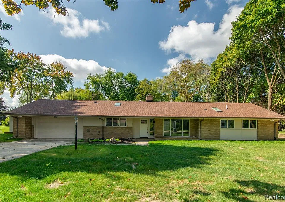 2800 Acorn Rd