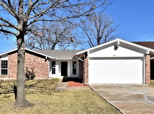 705 Via Avenida, Mesquite, TX 75150