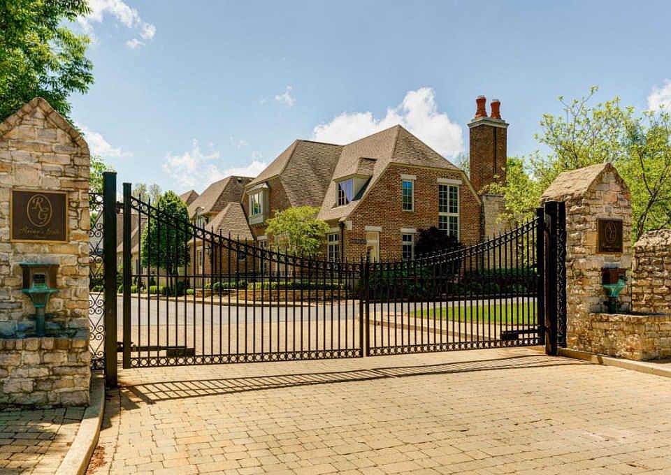 2nd image of 3523 River Avon Cir