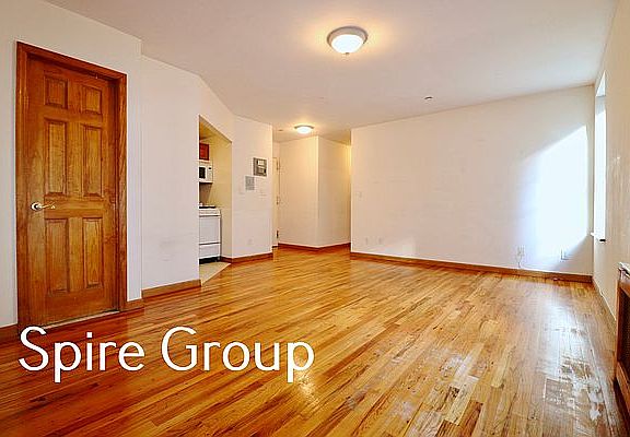 3rd image of 646 10th Ave APT 2C