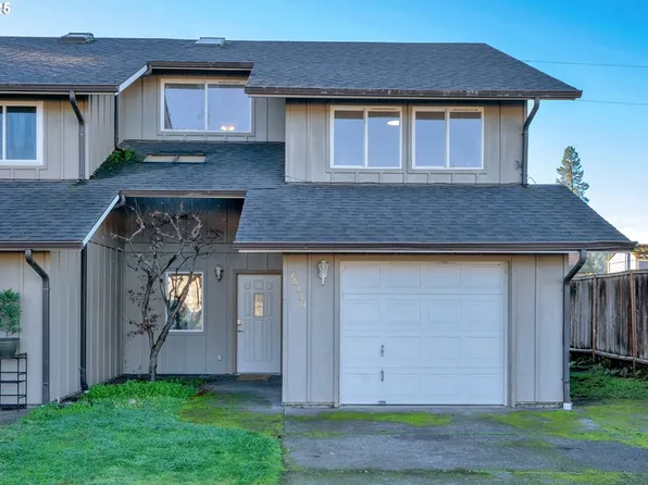 76330 Rainbow St, Oakridge, OR 97463