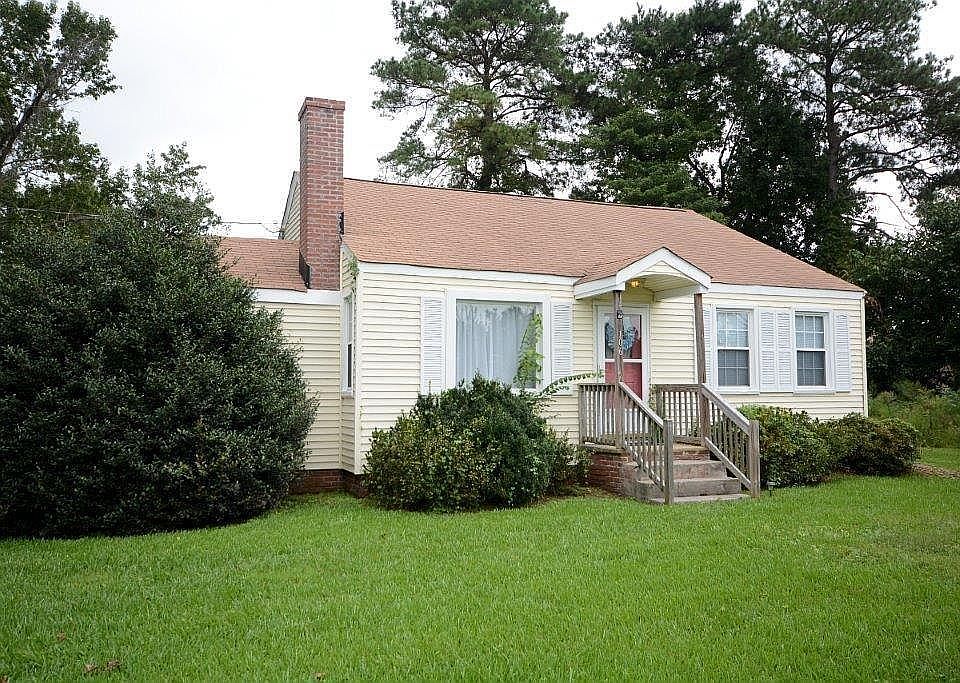 1st image of 106 Greenbrier Rd