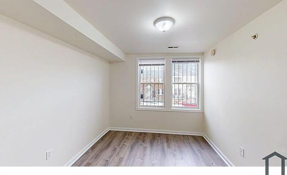 3rd image of 1273 Meigs Pl NE #1