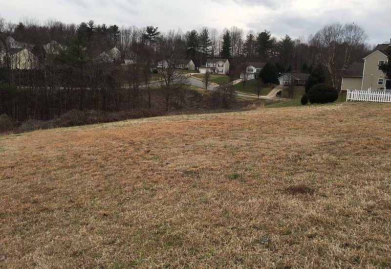 1st image of 820 Catawba Valley Blvd SE