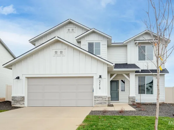 3218 N Waterbrook Way, Star, ID 83669