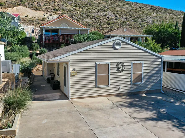 33 Redbluff Dr, Hurricane, UT 84737
