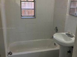 5600 NW 7th Ct APT 17, Miami, FL 33127