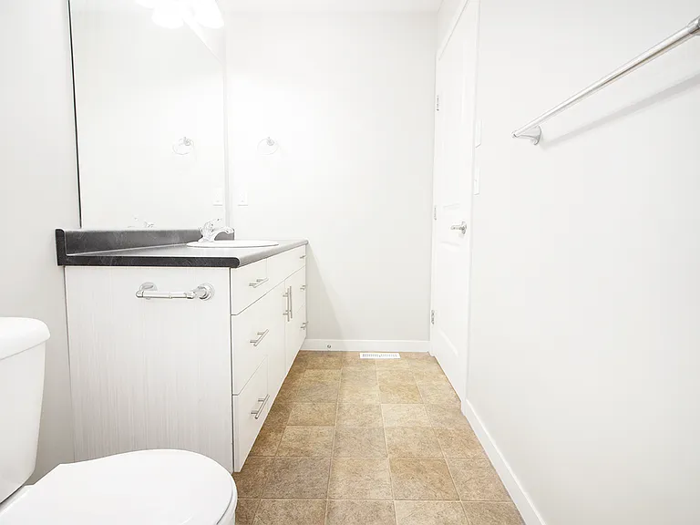 100 Southview Cres #1206 — Photo 53