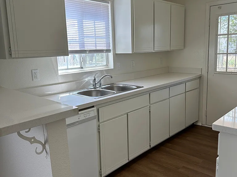 3200 N Corrine Dr #A — Photo 1