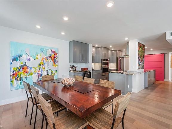 4th image of 4001 Gulf Shore BLVD N #700
