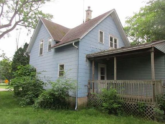 3rd image of 469 Gayton Ave