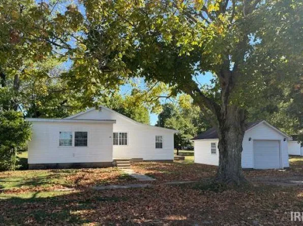 110 W 2nd St, Burnettsville, IN 47926