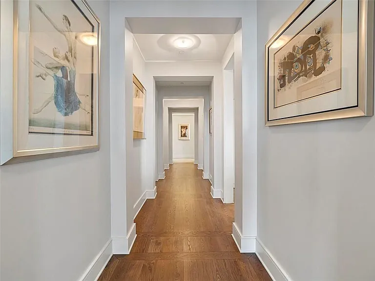 3376 Peachtree Rd #44B — Photo 31
