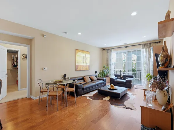 443 2nd Street image 1 of 18