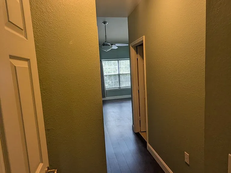 4872 NW 42nd Rd #103 — Photo 31