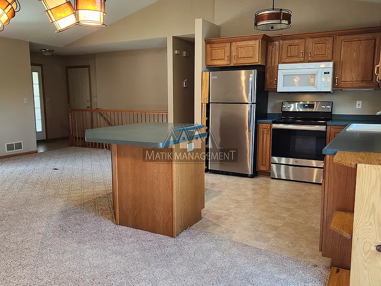 4343 Ashland Ln NW — Photo 7