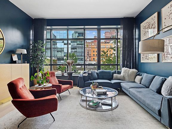 4th image of 150 Charles St APT 3GN