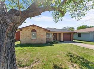 1821 Armstead Ave, Grand Prairie, TX