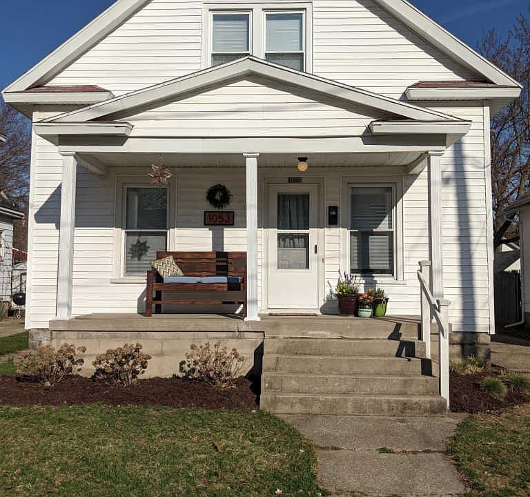 1st image of 1053 Woodrow Ave NW