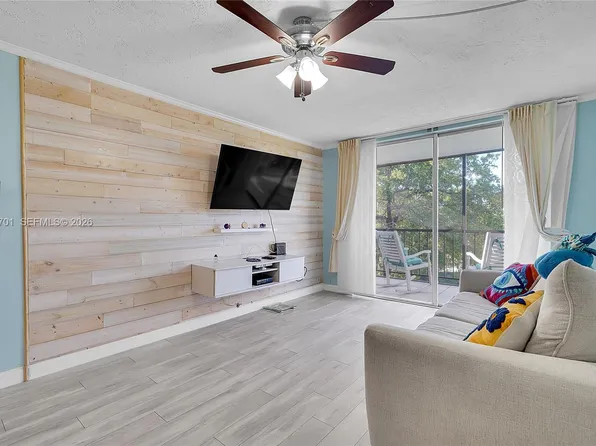 1681 NW 70th Ave APT 418, Plantation, FL 33313