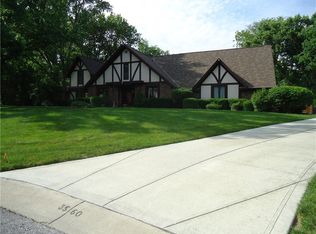3560 Tallwood Ln, Greenwood, IN 46143
