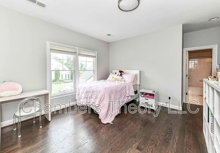 1840 Mamie Dyer Ln — Photo 24