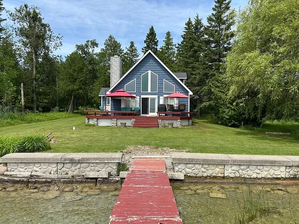 17561 Grand Lake Blvd, Presque Isle, MI 49777
