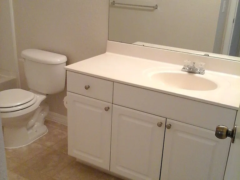 1004 Hemingway Cir — Photo 22