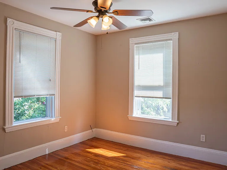 Parker Hill Ter — Photo 14
