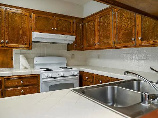 5312 N Colonial Ave #101 — Photo 6