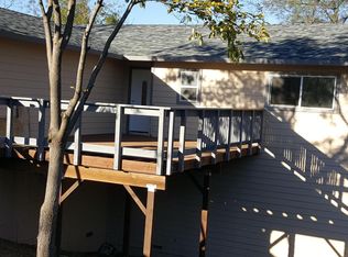 1286 Riviera Dr, Redding, CA 96001