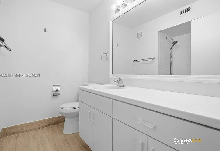 2066 Madeira Dr — Photo 6