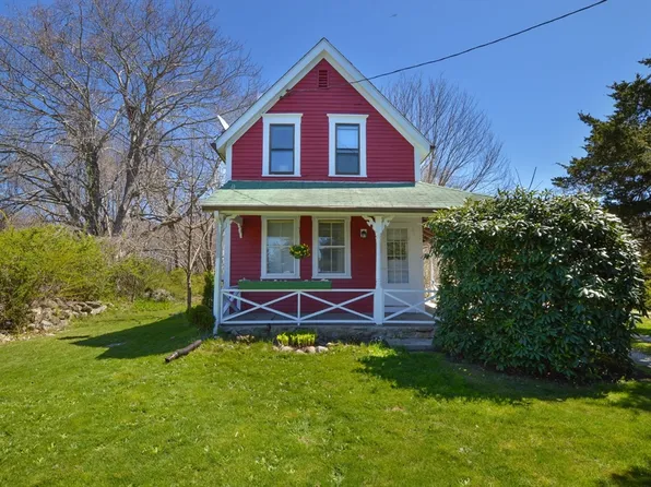 459 Sconticut Neck Rd, Fairhaven, MA 02719