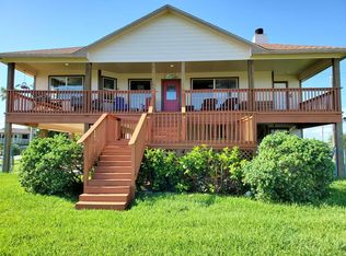 1370 W Bayshore Dr, Palacios, TX 77465