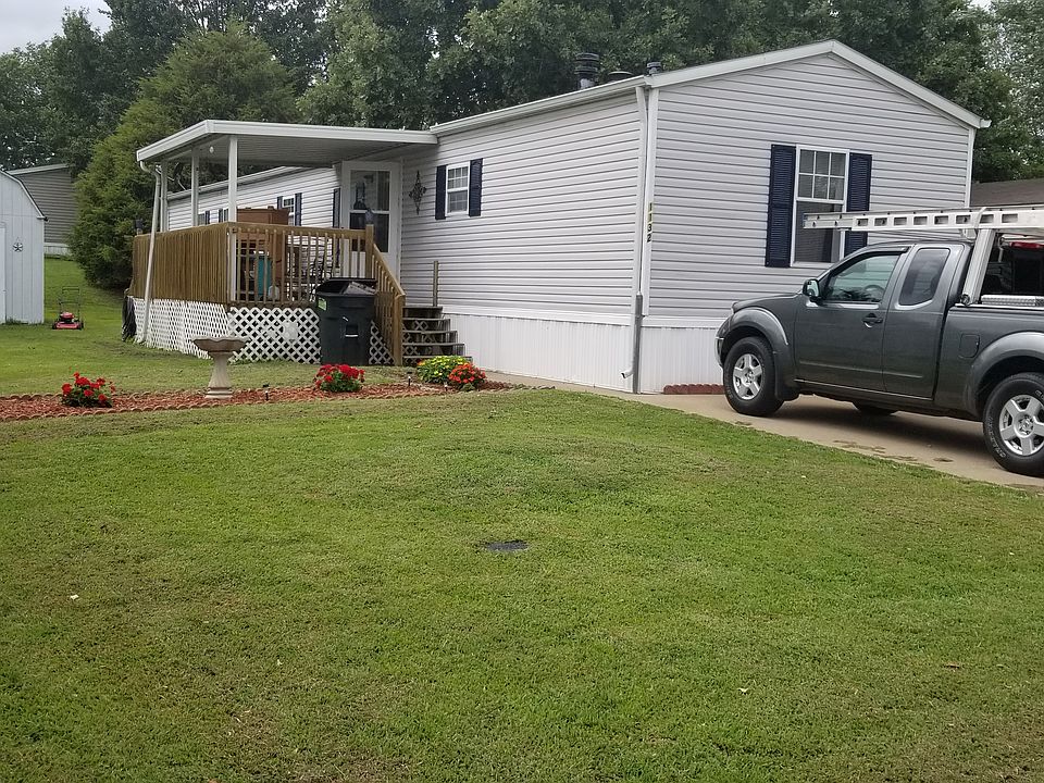 1st image of 1132 S 75th St