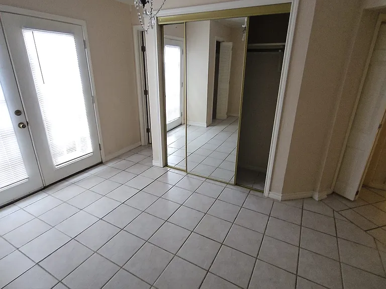 219 E Cherry Ln — Photo 36
