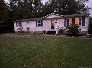 92 Cow Hill Rd, Clinton, CT 06413