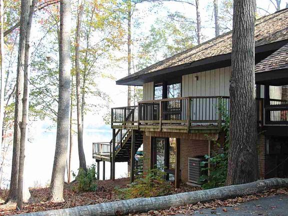 5th image of 1529 Gaspe Blvd